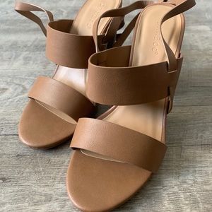 Tan/Nude block Heels
